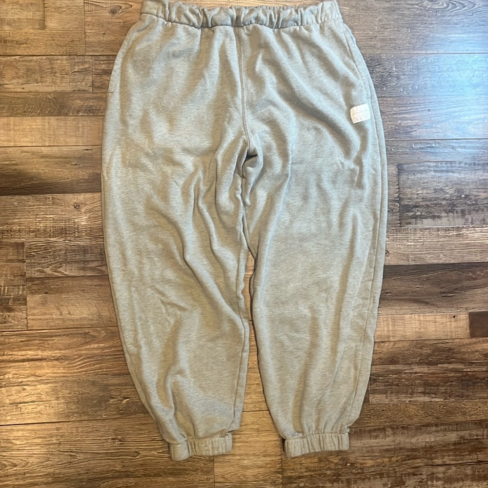 Hollister Joggers Women’s Size Large, Oversized